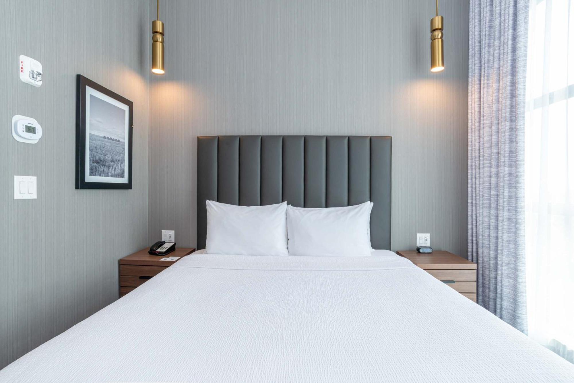 Sandman Signature Sherwood Park Hotel Eksteriør billede