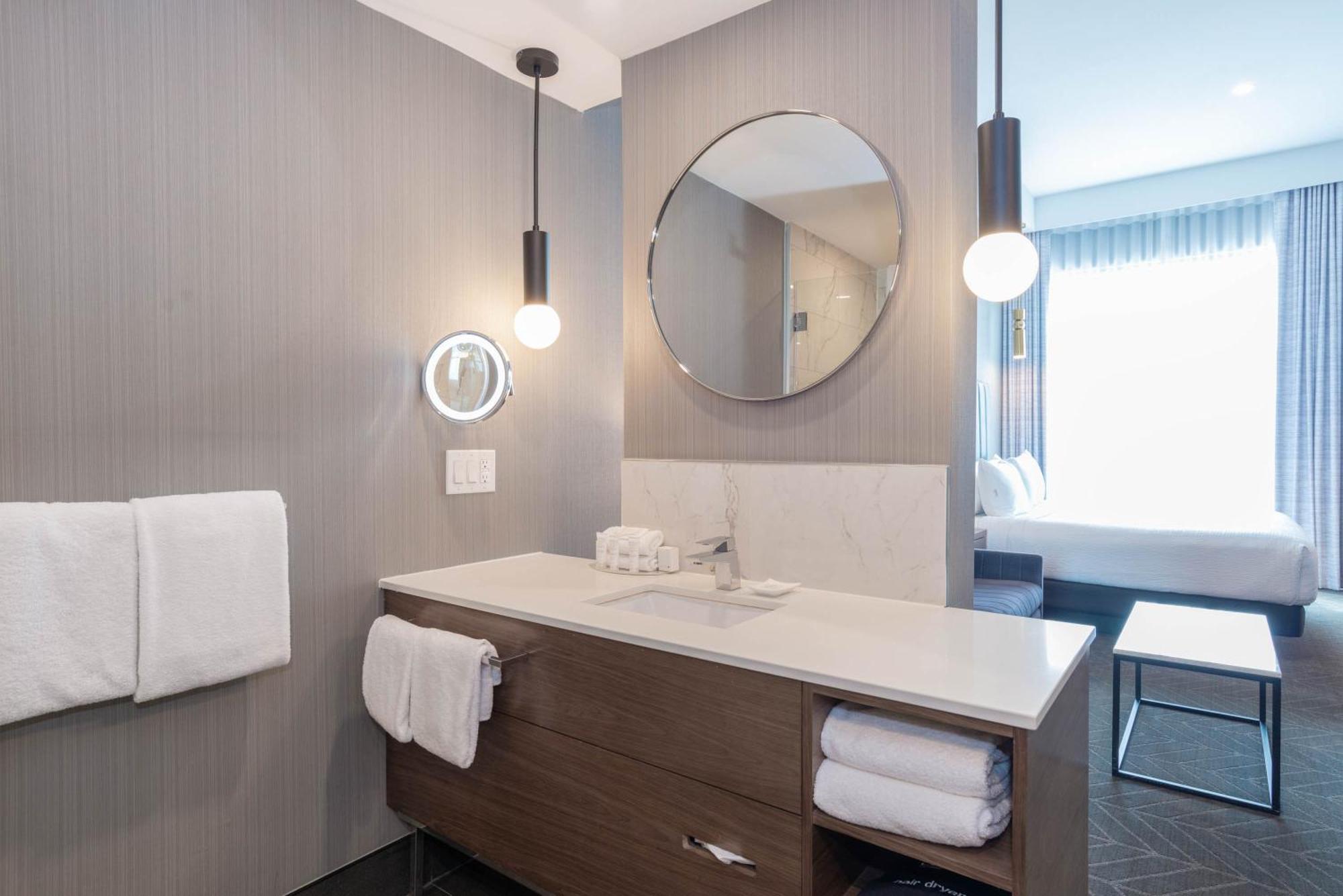 Sandman Signature Sherwood Park Hotel Eksteriør billede